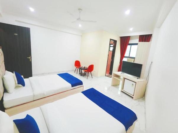 Hotel Almora Sky Near By Delhi International Airport With - Free Airport Pickup And Drop New Delhi Eksteriør billede
