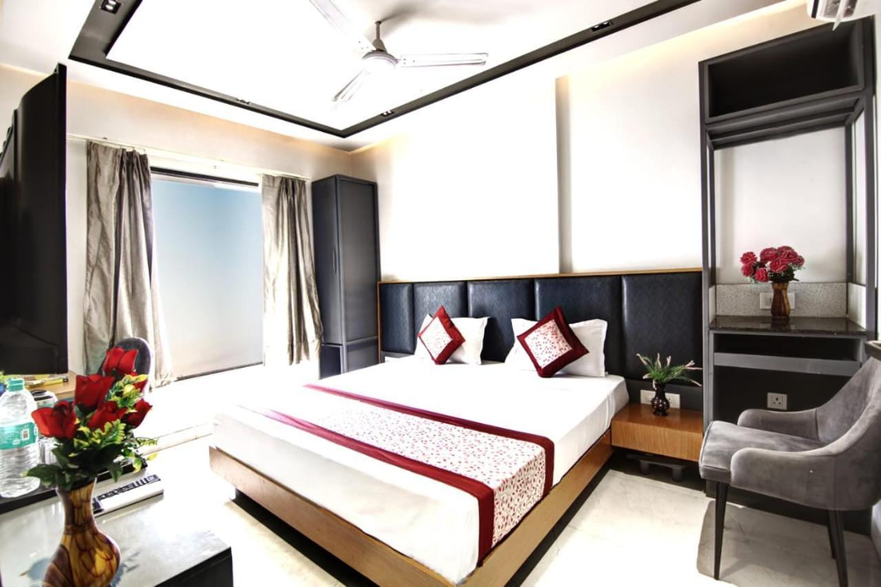 Hotel Almora Sky Near By Delhi International Airport With - Free Airport Pickup And Drop New Delhi Eksteriør billede